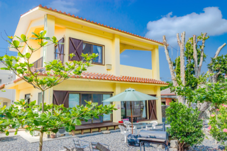 エメラルド　グリーン